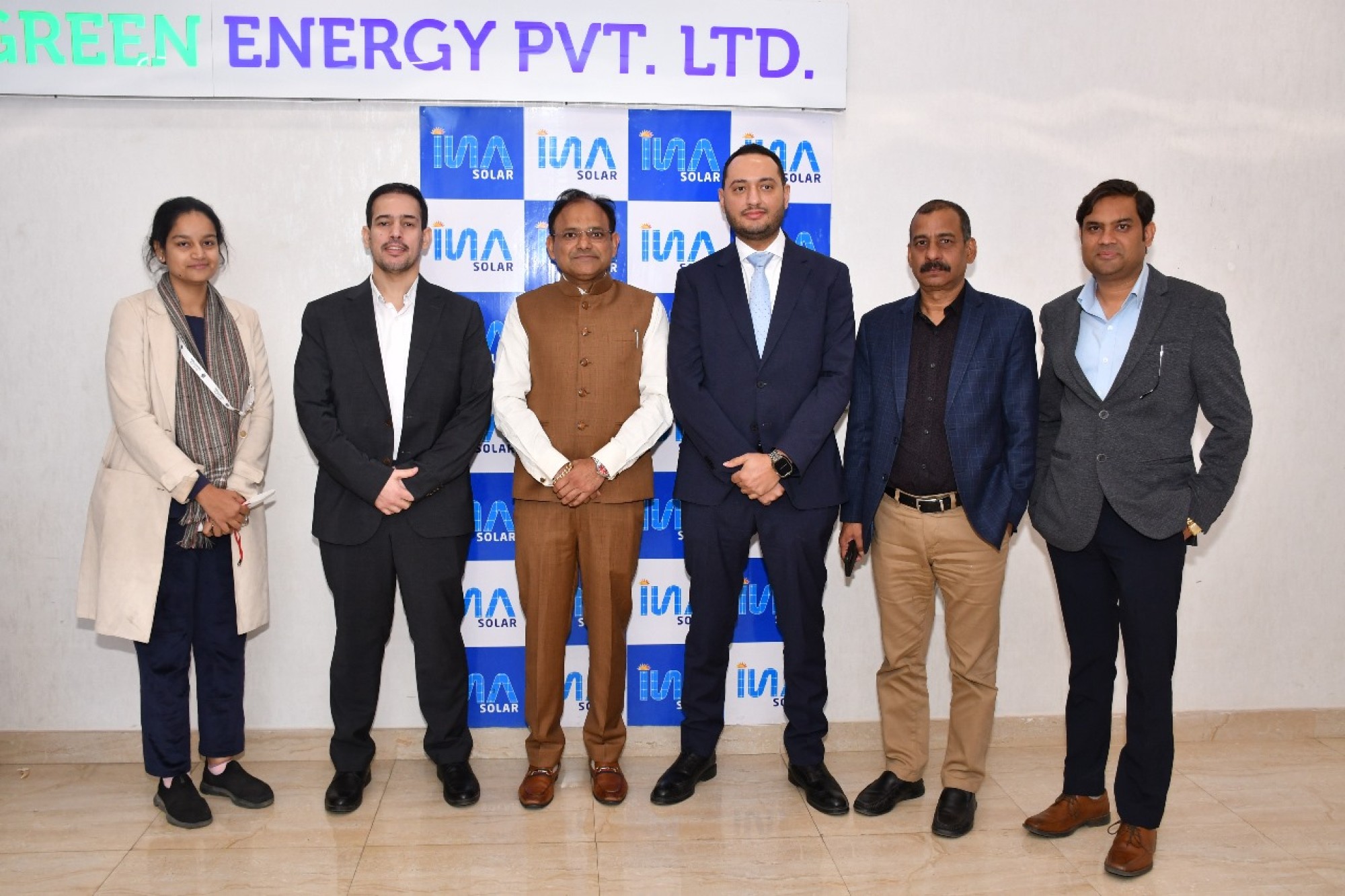 INA Solar hosts Saudi delegates at its facility